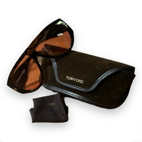 Tom Ford Tortoise Shell Designer Sunglasses - Picture 1 of 15
